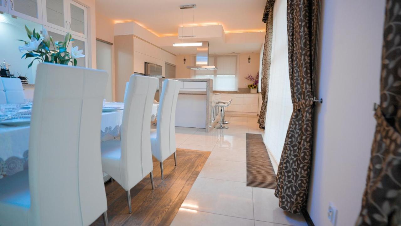 Apartamenty D-2 Warszawa Exteriör bild